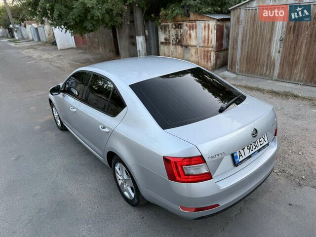 Серый Шкода Октавия, объемом двигателя 1.6 л и пробегом 210 тыс. км за 12000 $, фото 14 на Automoto.ua