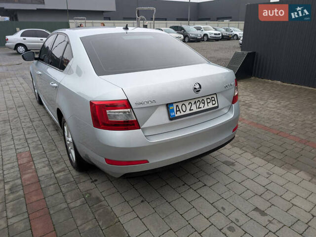 Серый Шкода Октавия, объемом двигателя 2 л и пробегом 269 тыс. км за 11500 $, фото 2 на Automoto.ua