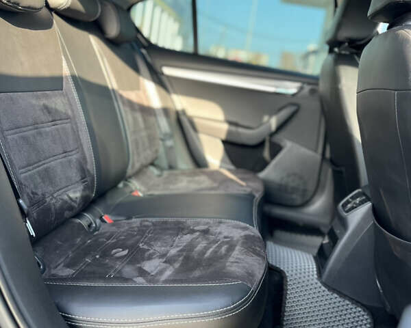 Сірий Шкода Октавія, об'ємом двигуна 1.6 л та пробігом 245 тис. км за 12999 $, фото 10 на Automoto.ua