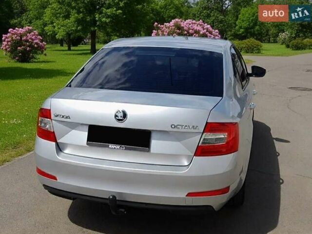 Сірий Шкода Октавія, об'ємом двигуна 1.6 л та пробігом 197 тис. км за 11500 $, фото 4 на Automoto.ua