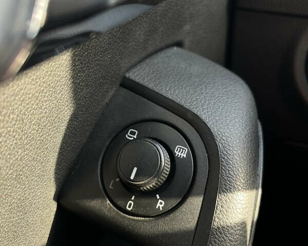 Сірий Шкода Октавія, об'ємом двигуна 1.6 л та пробігом 245 тис. км за 12999 $, фото 18 на Automoto.ua