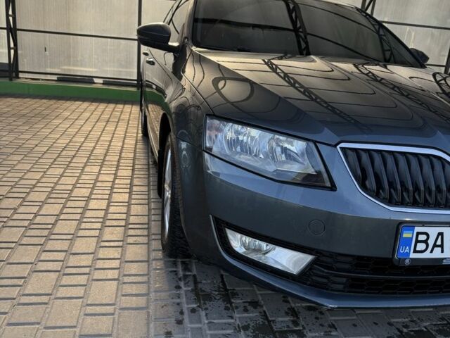 Серый Шкода Октавия, объемом двигателя 1.6 л и пробегом 280 тыс. км за 11800 $, фото 4 на Automoto.ua