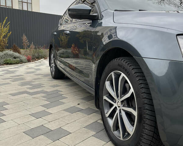 Серый Шкода Октавия, объемом двигателя 1.97 л и пробегом 275 тыс. км за 14300 $, фото 13 на Automoto.ua