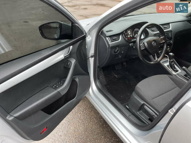 Сірий Шкода Октавія, об'ємом двигуна 1.4 л та пробігом 173 тис. км за 11000 $, фото 19 на Automoto.ua
