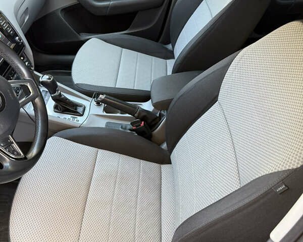 Серый Шкода Октавия, объемом двигателя 1.6 л и пробегом 255 тыс. км за 12200 $, фото 9 на Automoto.ua