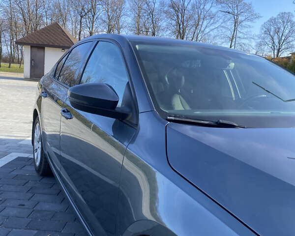 Сірий Шкода Октавія, об'ємом двигуна 1.6 л та пробігом 250 тис. км за 10500 $, фото 11 на Automoto.ua