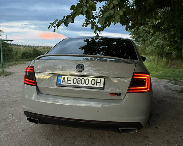 Серый Шкода Октавия, объемом двигателя 2 л и пробегом 189 тыс. км за 18700 $, фото 5 на Automoto.ua