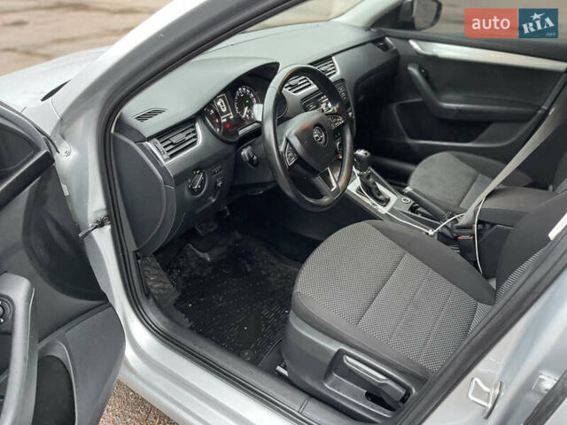Сірий Шкода Октавія, об'ємом двигуна 1.4 л та пробігом 173 тис. км за 11000 $, фото 18 на Automoto.ua