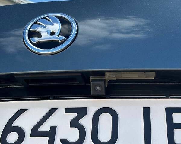 Сірий Шкода Октавія, об'ємом двигуна 1.6 л та пробігом 170 тис. км за 12000 $, фото 15 на Automoto.ua