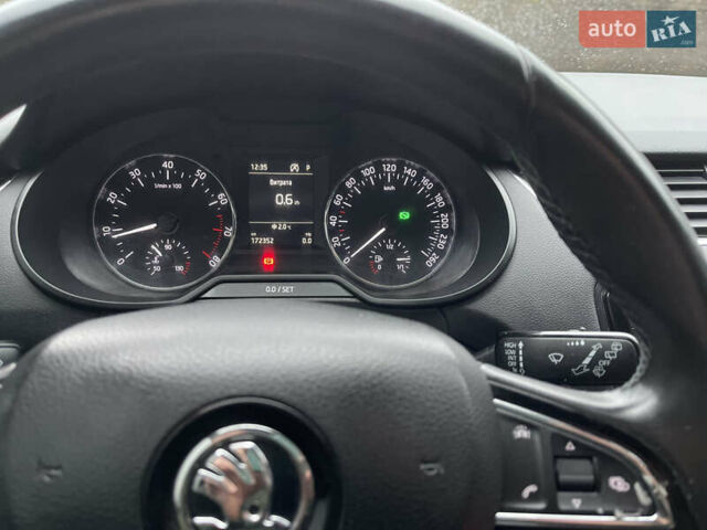 Сірий Шкода Октавія, об'ємом двигуна 1.4 л та пробігом 173 тис. км за 11000 $, фото 17 на Automoto.ua