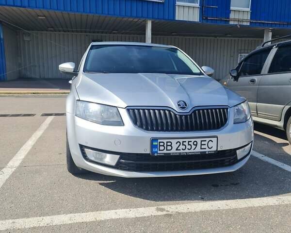 Серый Шкода Октавия, объемом двигателя 1.6 л и пробегом 165 тыс. км за 12000 $, фото 1 на Automoto.ua