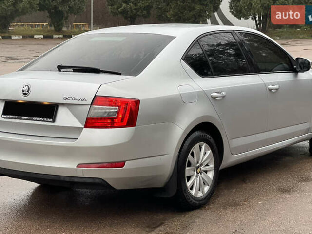 Сірий Шкода Октавія, об'ємом двигуна 1.4 л та пробігом 173 тис. км за 11000 $, фото 3 на Automoto.ua