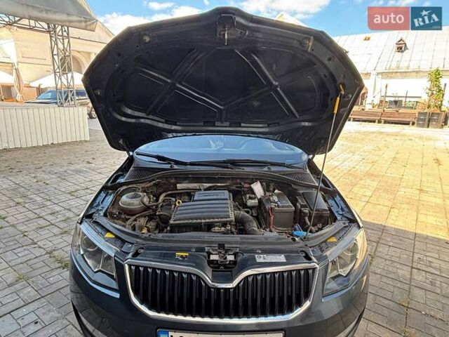 Сірий Шкода Октавія, об'ємом двигуна 1.6 л та пробігом 170 тис. км за 12000 $, фото 13 на Automoto.ua