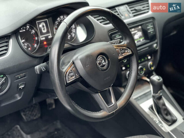 Сірий Шкода Октавія, об'ємом двигуна 1.4 л та пробігом 173 тис. км за 11000 $, фото 20 на Automoto.ua