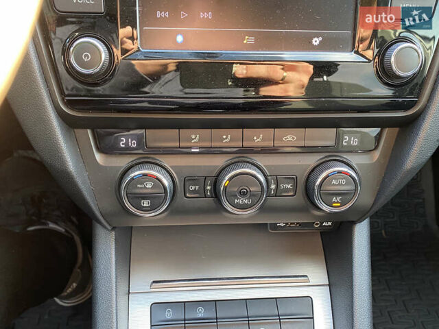 Сірий Шкода Октавія, об'ємом двигуна 1.97 л та пробігом 288 тис. км за 13300 $, фото 9 на Automoto.ua