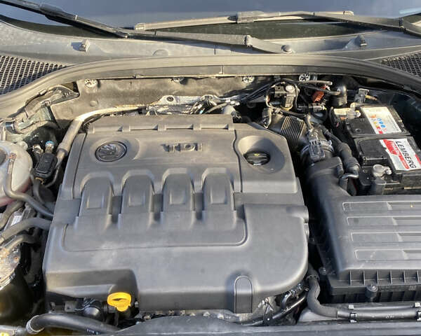 Сірий Шкода Октавія, об'ємом двигуна 1.6 л та пробігом 250 тис. км за 10500 $, фото 31 на Automoto.ua