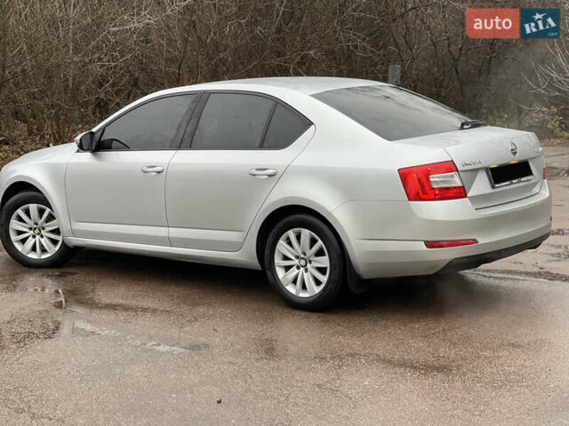 Сірий Шкода Октавія, об'ємом двигуна 1.4 л та пробігом 173 тис. км за 11000 $, фото 5 на Automoto.ua