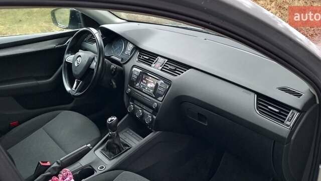 Сірий Шкода Октавія, об'ємом двигуна 1.6 л та пробігом 480 тис. км за 7900 $, фото 5 на Automoto.ua