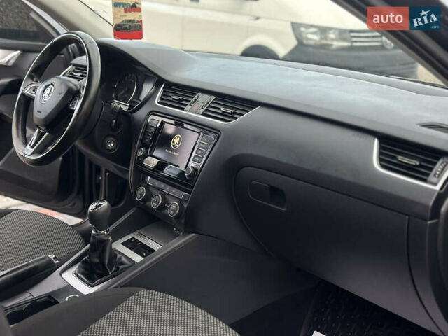 Серый Шкода Октавия, объемом двигателя 1.97 л и пробегом 252 тыс. км за 12900 $, фото 16 на Automoto.ua