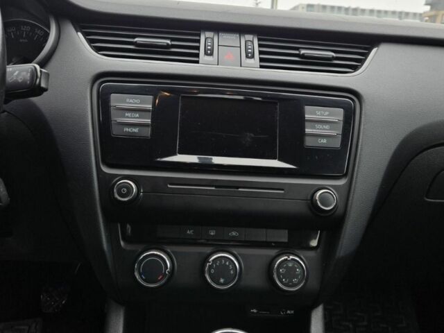 Серый Шкода Октавия, объемом двигателя 1.6 л и пробегом 284 тыс. км за 10999 $, фото 13 на Automoto.ua