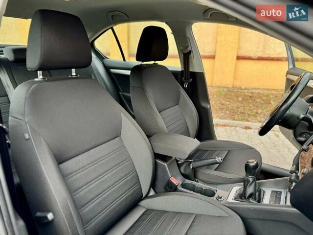 Серый Шкода Октавия, объемом двигателя 1.6 л и пробегом 154 тыс. км за 13699 $, фото 17 на Automoto.ua