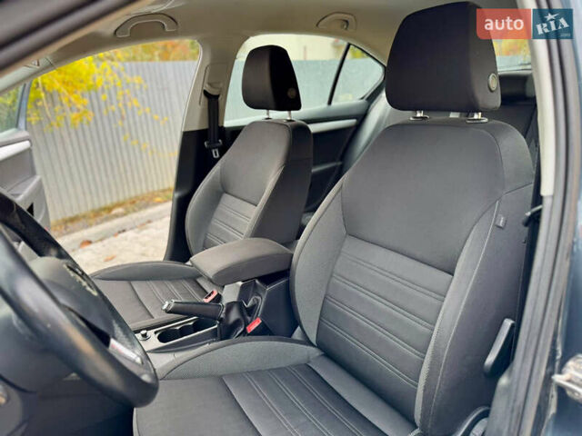 Серый Шкода Октавия, объемом двигателя 1.6 л и пробегом 154 тыс. км за 13699 $, фото 13 на Automoto.ua