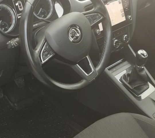Сірий Шкода Октавія, об'ємом двигуна 1.6 л та пробігом 237 тис. км за 12950 $, фото 15 на Automoto.ua
