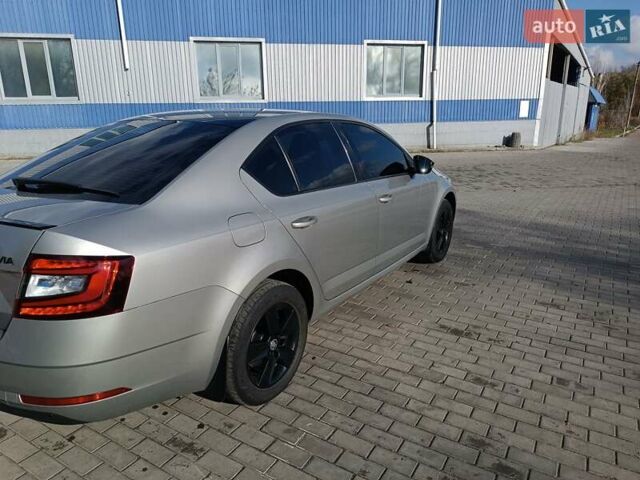 Серый Шкода Октавия, объемом двигателя 1.8 л и пробегом 156 тыс. км за 13000 $, фото 5 на Automoto.ua