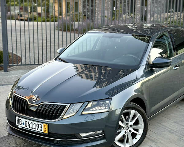 Серый Шкода Октавия, объемом двигателя 1.6 л и пробегом 218 тыс. км за 13999 $, фото 26 на Automoto.ua