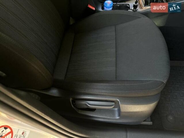 Серый Шкода Октавия, объемом двигателя 1.6 л и пробегом 214 тыс. км за 14000 $, фото 25 на Automoto.ua