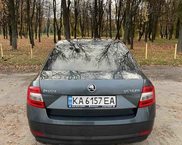 Серый Шкода Октавия, объемом двигателя 1.6 л и пробегом 460 тыс. км за 10000 $, фото 3 на Automoto.ua