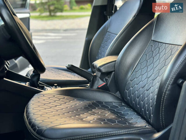 Серый Шкода Октавия, объемом двигателя 1.6 л и пробегом 290 тыс. км за 11999 $, фото 19 на Automoto.ua