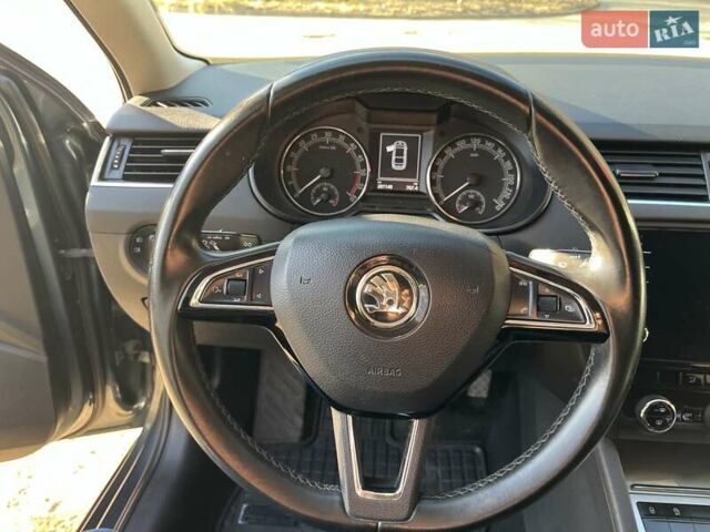 Серый Шкода Октавия, объемом двигателя 1.6 л и пробегом 201 тыс. км за 14300 $, фото 10 на Automoto.ua