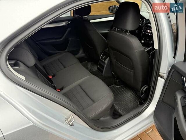 Сірий Шкода Октавія, об'ємом двигуна 1.8 л та пробігом 164 тис. км за 11999 $, фото 44 на Automoto.ua