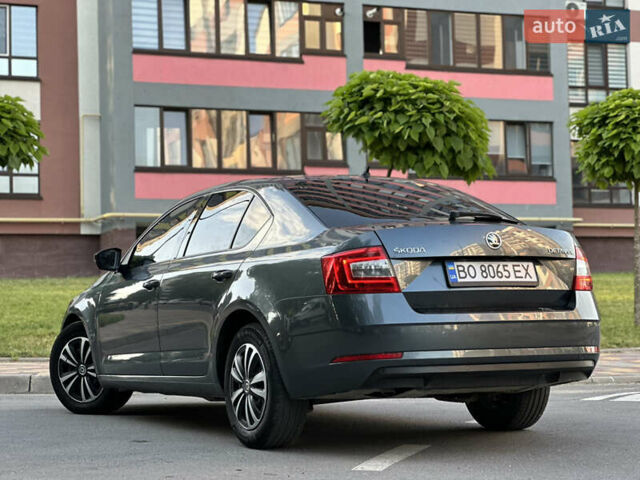 Серый Шкода Октавия, объемом двигателя 1.6 л и пробегом 290 тыс. км за 11999 $, фото 8 на Automoto.ua