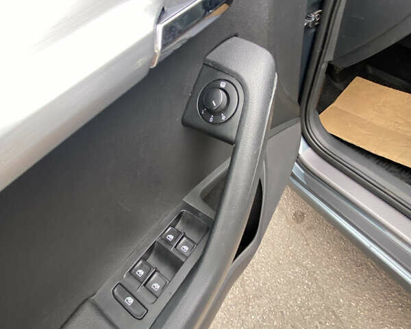 Серый Шкода Октавия, объемом двигателя 1.97 л и пробегом 340 тыс. км за 13300 $, фото 12 на Automoto.ua