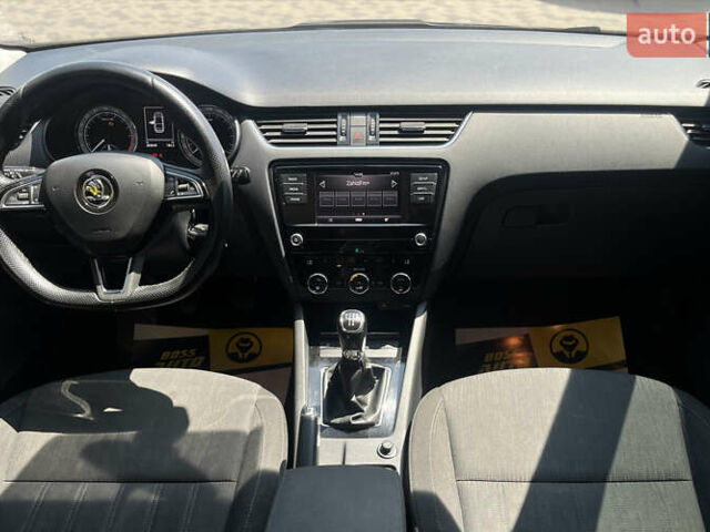 Серый Шкода Октавия, объемом двигателя 1.6 л и пробегом 273 тыс. км за 13700 $, фото 13 на Automoto.ua