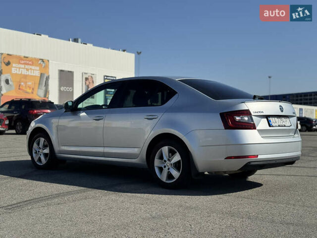Серый Шкода Октавия, объемом двигателя 1.8 л и пробегом 136 тыс. км за 16000 $, фото 5 на Automoto.ua