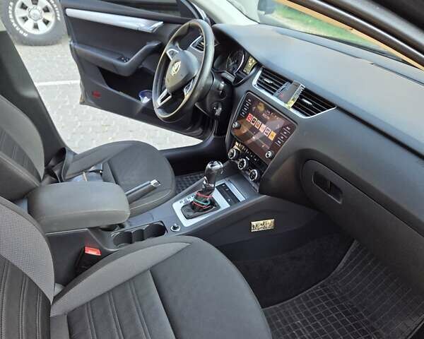 Сірий Шкода Октавія, об'ємом двигуна 1.6 л та пробігом 197 тис. км за 15700 $, фото 68 на Automoto.ua
