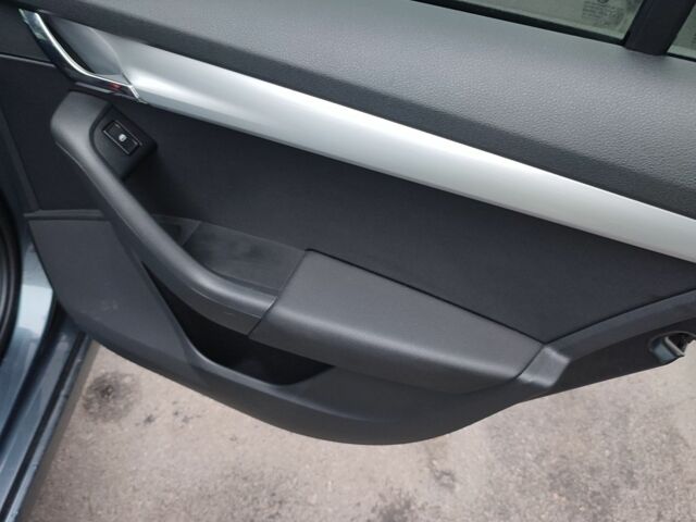 Серый Шкода Октавия, объемом двигателя 0 л и пробегом 215 тыс. км за 7300 $, фото 8 на Automoto.ua