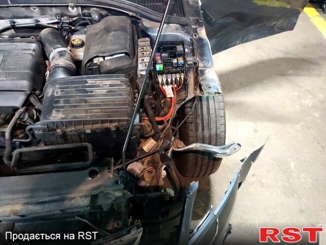 Сірий Шкода Октавія, об'ємом двигуна 1.8 л та пробігом 215 тис. км за 7800 $, фото 5 на Automoto.ua