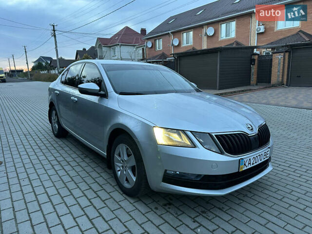Сірий Шкода Октавія, об'ємом двигуна 1.8 л та пробігом 295 тис. км за 13200 $, фото 1 на Automoto.ua