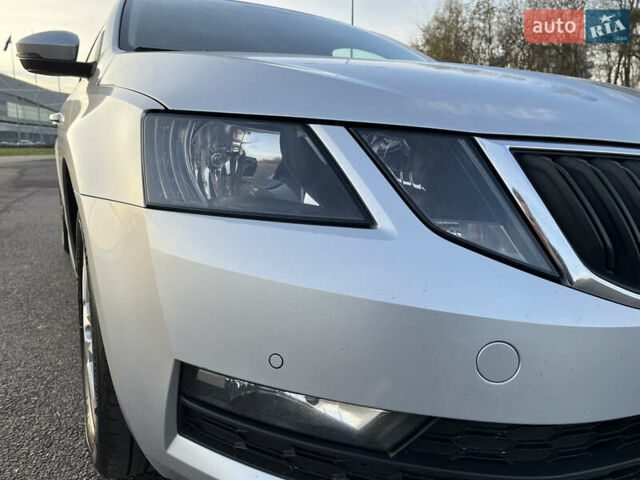 Серый Шкода Октавия, объемом двигателя 1.97 л и пробегом 289 тыс. км за 15650 $, фото 17 на Automoto.ua