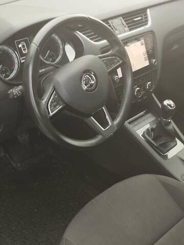 Сірий Шкода Октавія, об'ємом двигуна 1.6 л та пробігом 237 тис. км за 12950 $, фото 11 на Automoto.ua