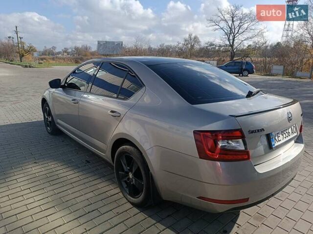 Серый Шкода Октавия, объемом двигателя 1.8 л и пробегом 156 тыс. км за 13000 $, фото 4 на Automoto.ua