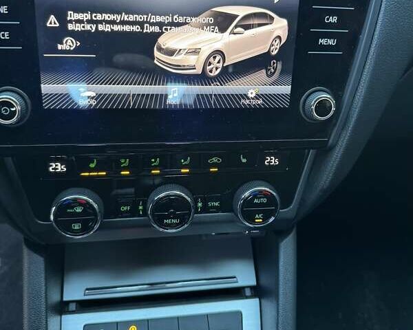 Шкода Октавія 2017 у Володимир-Волинський на Automoto.ua Сірий Шкода Октавія, об'ємом двигуна 1.4 л та пробігом 136 тис. км за 12000 $, фото 21 на Automoto.ua