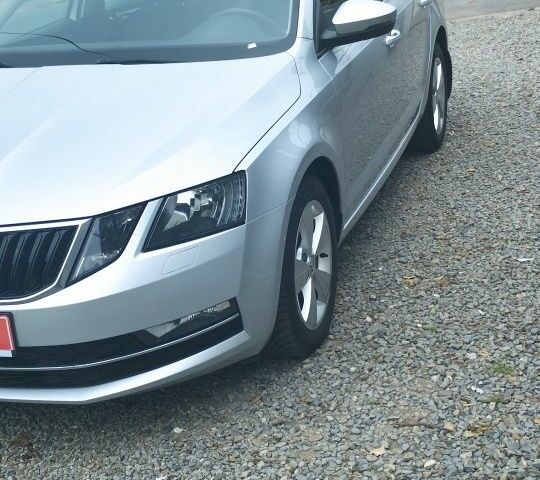 Сірий Шкода Октавія, об'ємом двигуна 1.6 л та пробігом 237 тис. км за 12950 $, фото 3 на Automoto.ua