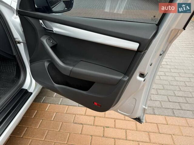 Сірий Шкода Октавія, об'ємом двигуна 1.8 л та пробігом 164 тис. км за 11999 $, фото 43 на Automoto.ua