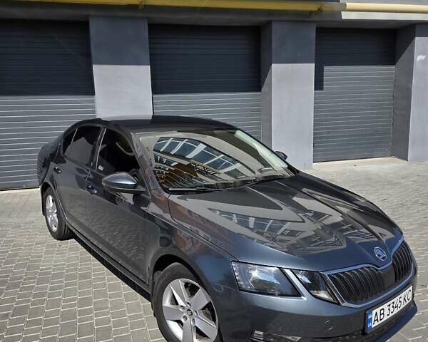 Сірий Шкода Октавія, об'ємом двигуна 1.6 л та пробігом 197 тис. км за 15700 $, фото 1 на Automoto.ua