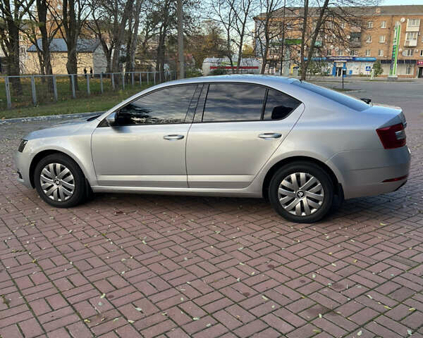 Серый Шкода Октавия, объемом двигателя 1.4 л и пробегом 236 тыс. км за 13300 $, фото 12 на Automoto.ua